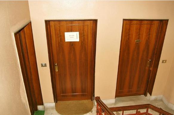 Milan Hotel Екстериор снимка